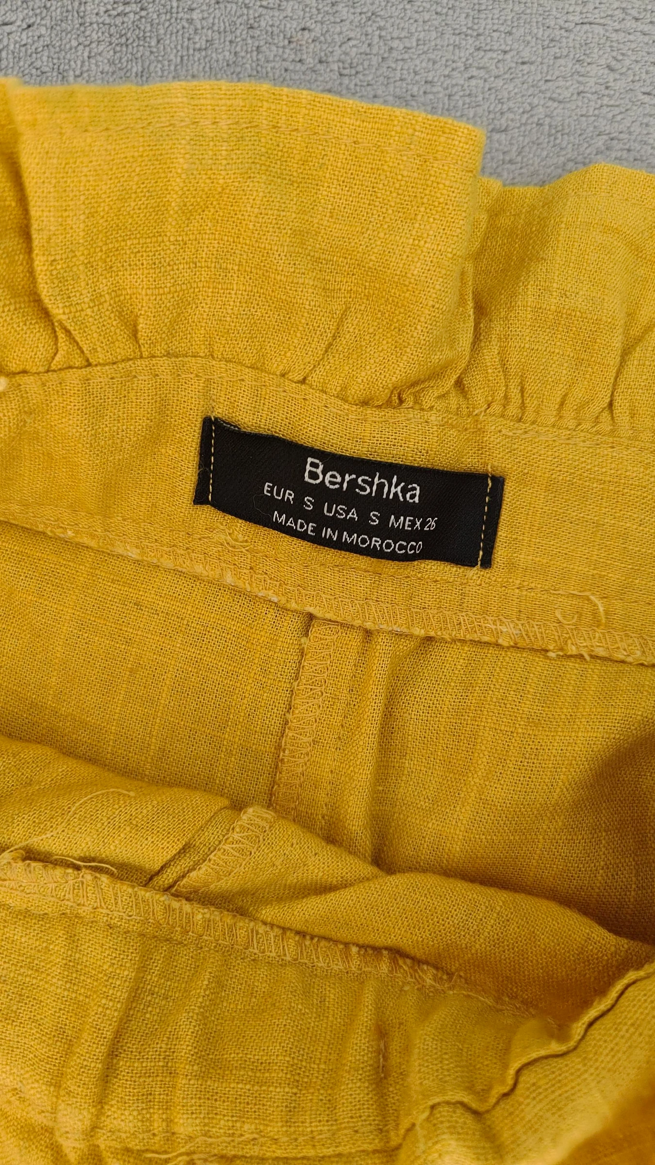 Short amarillo mostaza con cintura elástica - 36/S - Bershka – photo 7